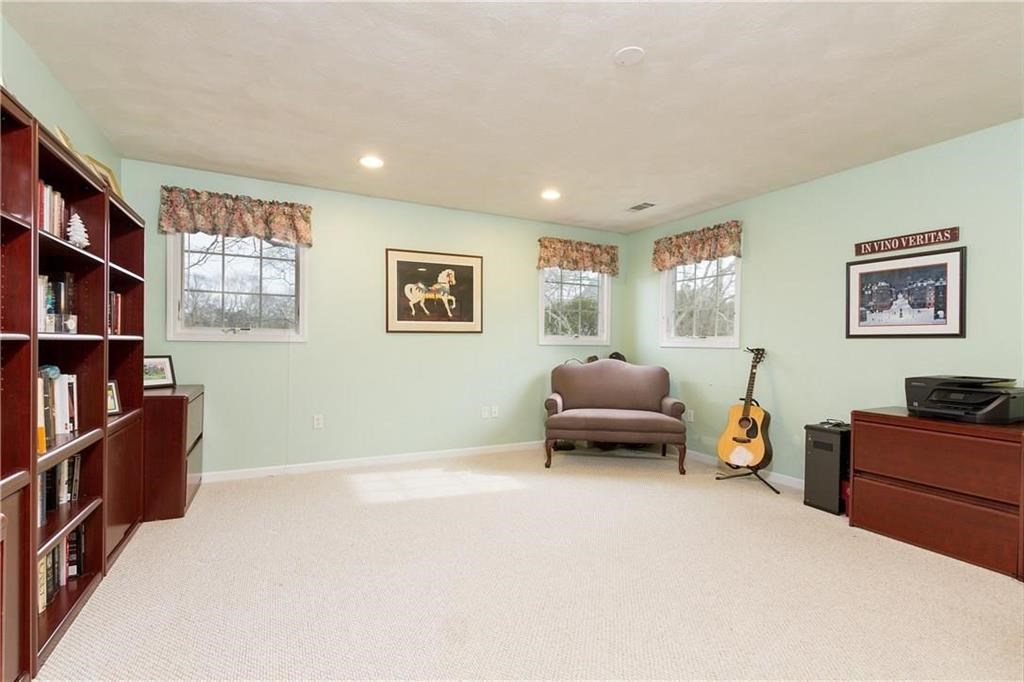 17 Wicklow Road Westerly, RI 02891 - Photo 21 of 28