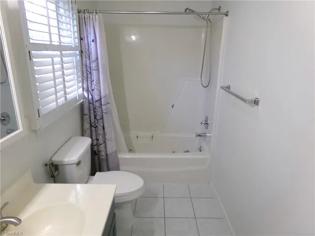 $2,195 | 2500 Newington Court, Clemmons, NC 27012