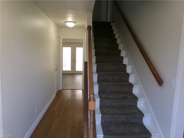 $2,195 | 2500 Newington Court, Clemmons, NC 27012