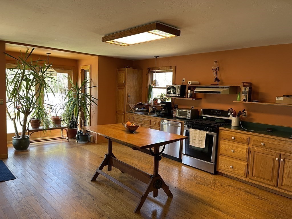 20 Paige Hill Road Brimfield, MA 01010 - Photo 5 of 31