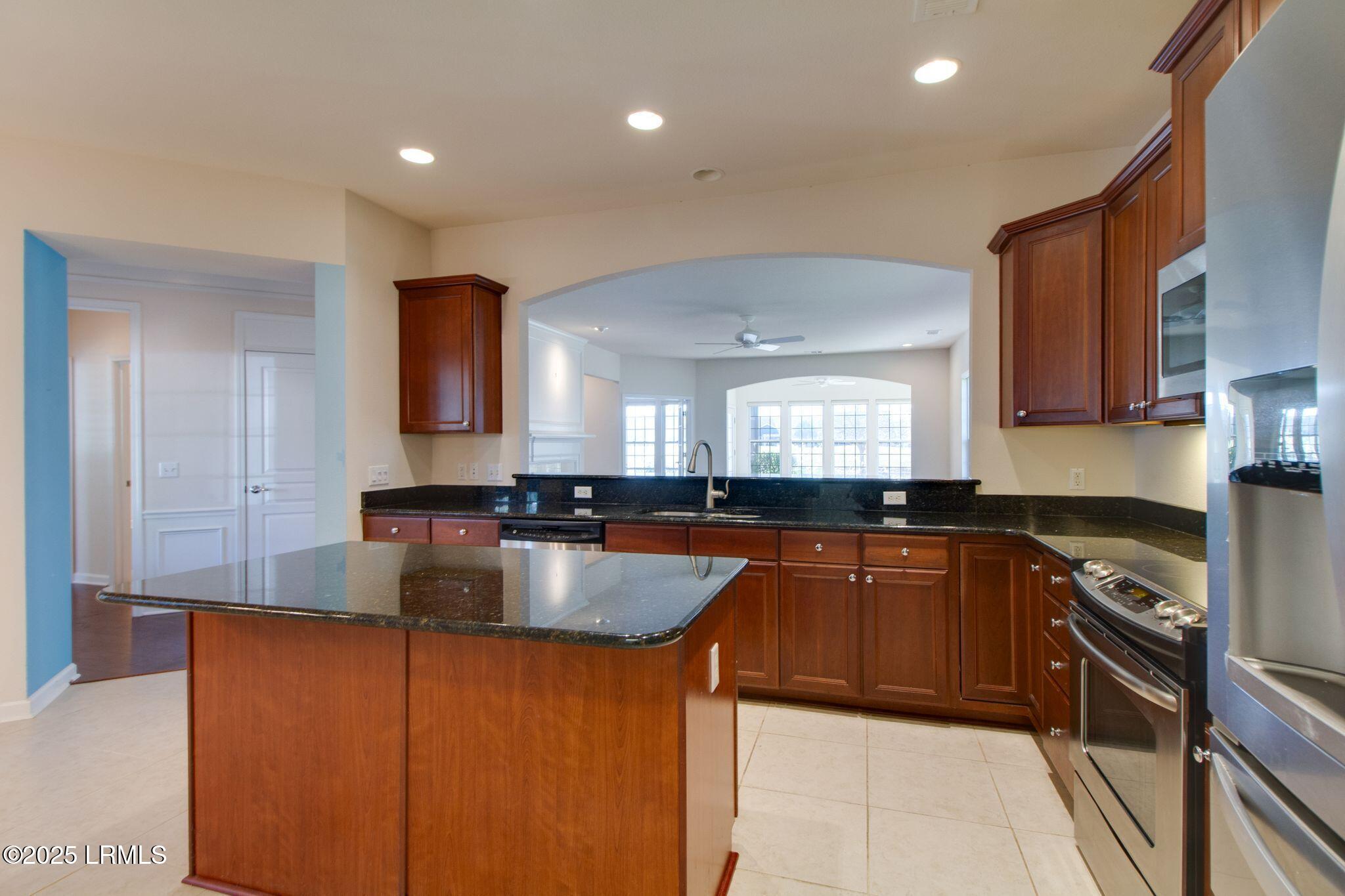 369 Havenview Lane Okatie, SC 29909 - Photo 8 of 49 mi2511062-1010