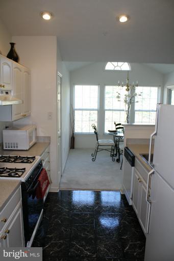4882 Shellbark Road, Unit 4882 Owings Mills, MD 21117 - Photo 2 of 26 Kitchen