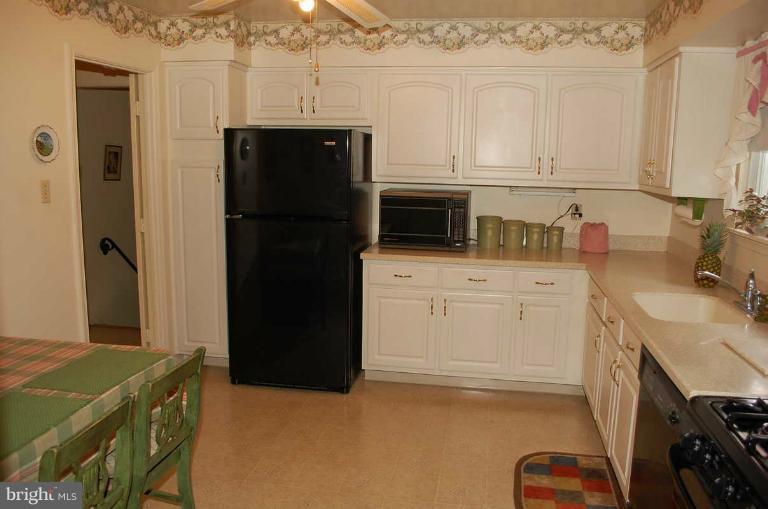 9005 Horton Road Laurel, MD 20708 - Photo 2 of 30 Kitchen