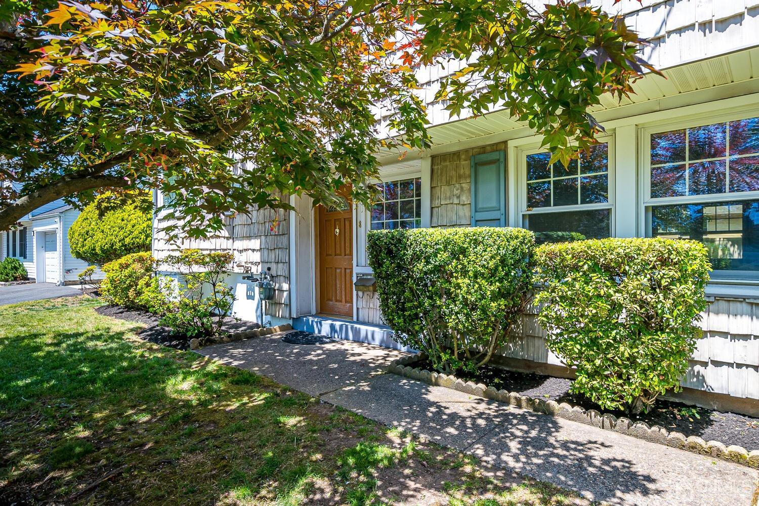 8 Meyer Road Edison, NJ 08817 - Photo 4 of 47 front view of a house with a yard