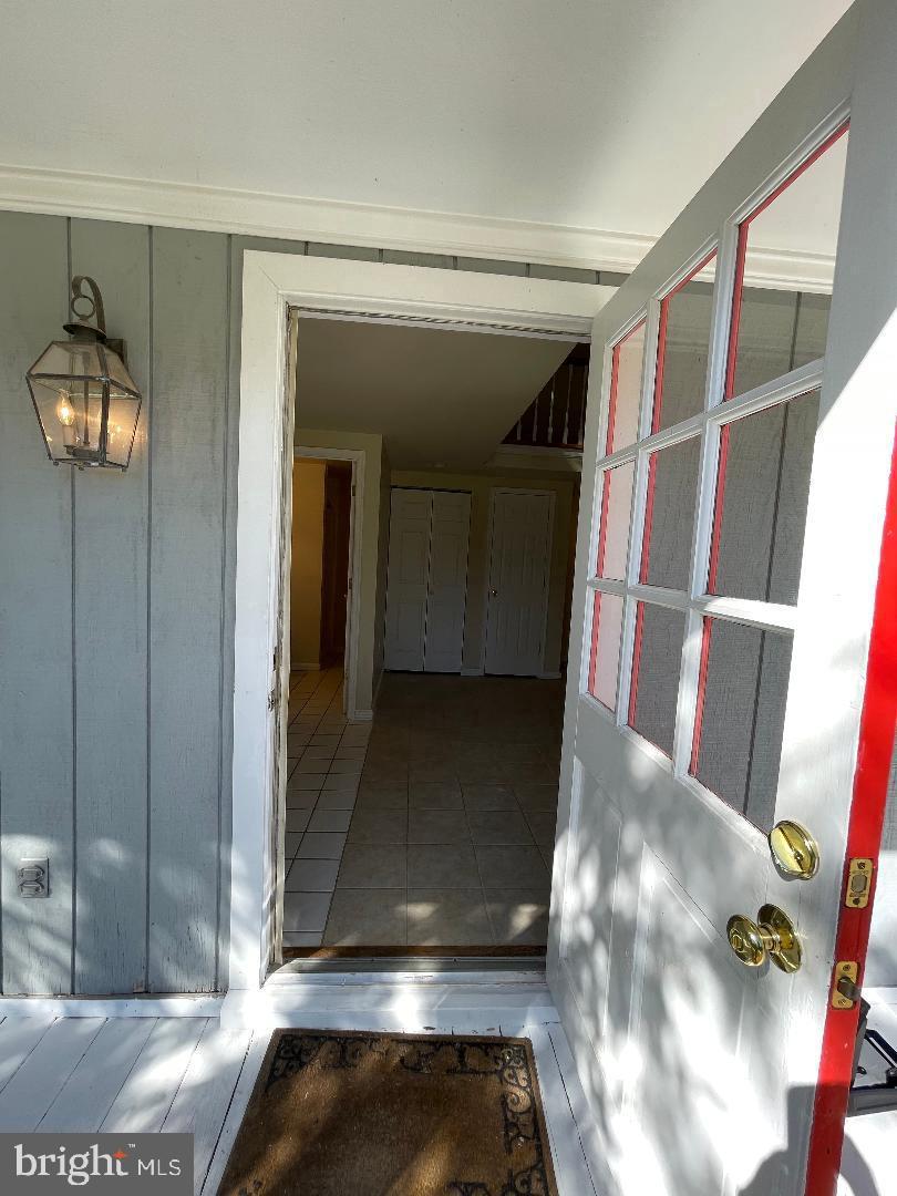 624 D Walker Road Great Falls, VA 22066 - Photo 2 of 11