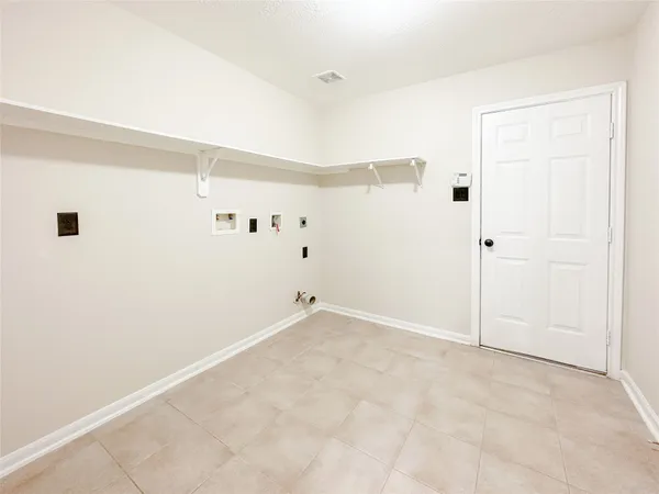 $2,500 | 11922 Hueco Tanks Drive, Sugar Land, TX 77498