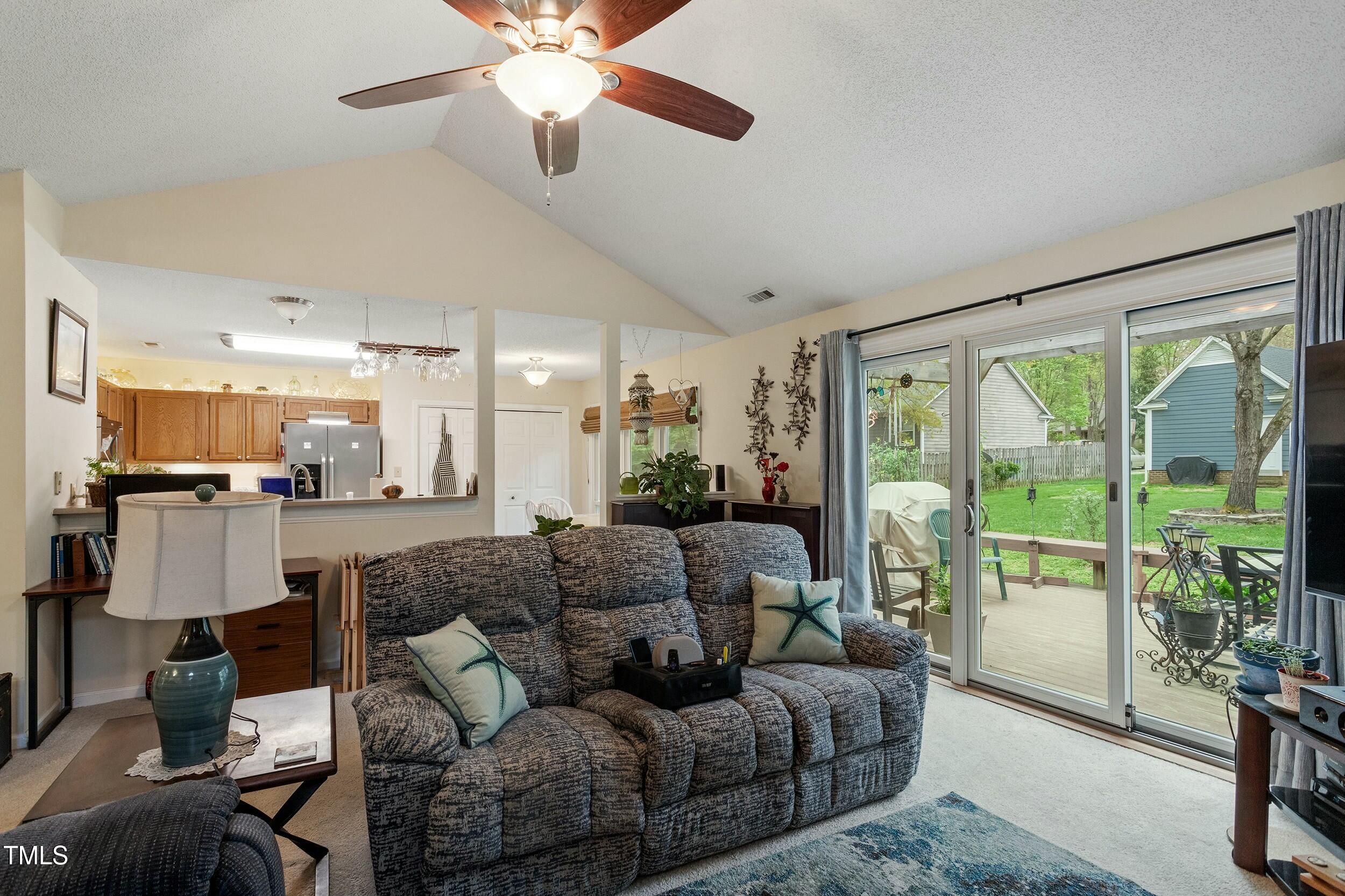 11821 Fairlie Place Raleigh, NC 27613 - Photo 16 of 34 tempImage0rSwrE
