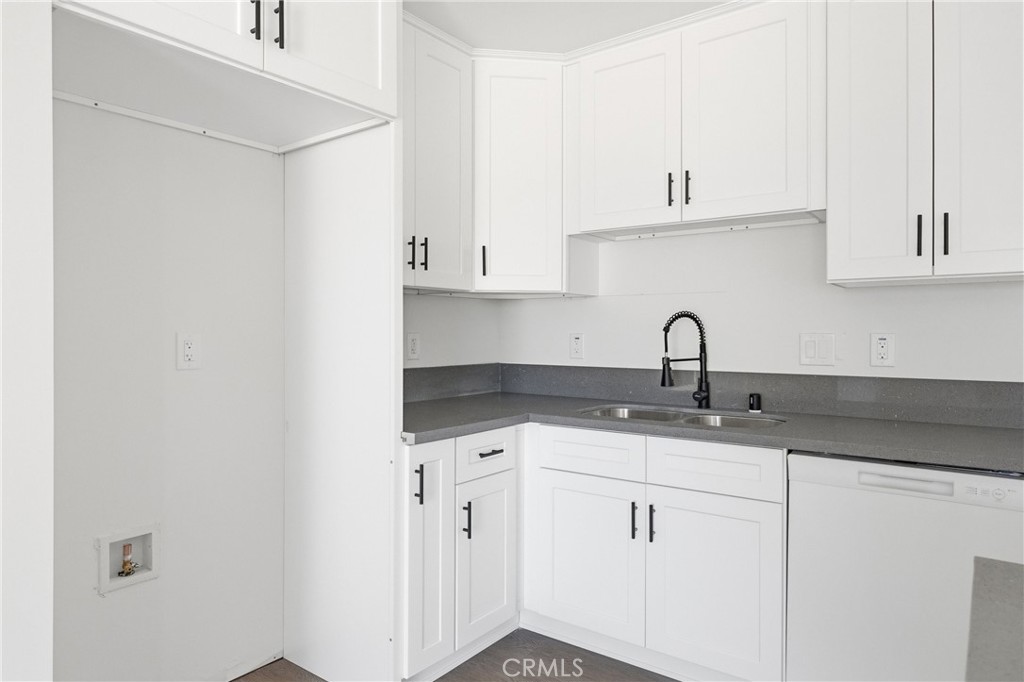9237 South Loop Boulevard California City, CA 93505 - Photo 16 of 37