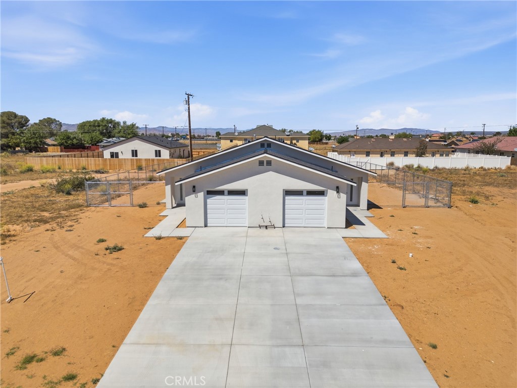 9237 South Loop Boulevard California City, CA 93505 - Photo 2 of 37