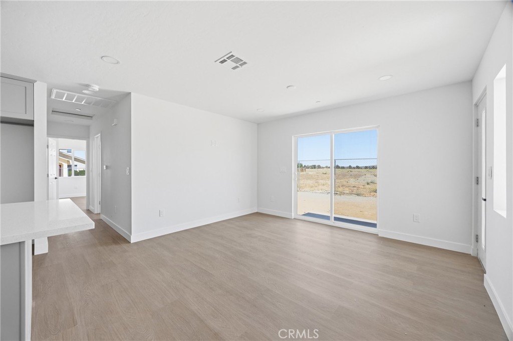 9237 South Loop Boulevard California City, CA 93505 - Photo 29 of 37