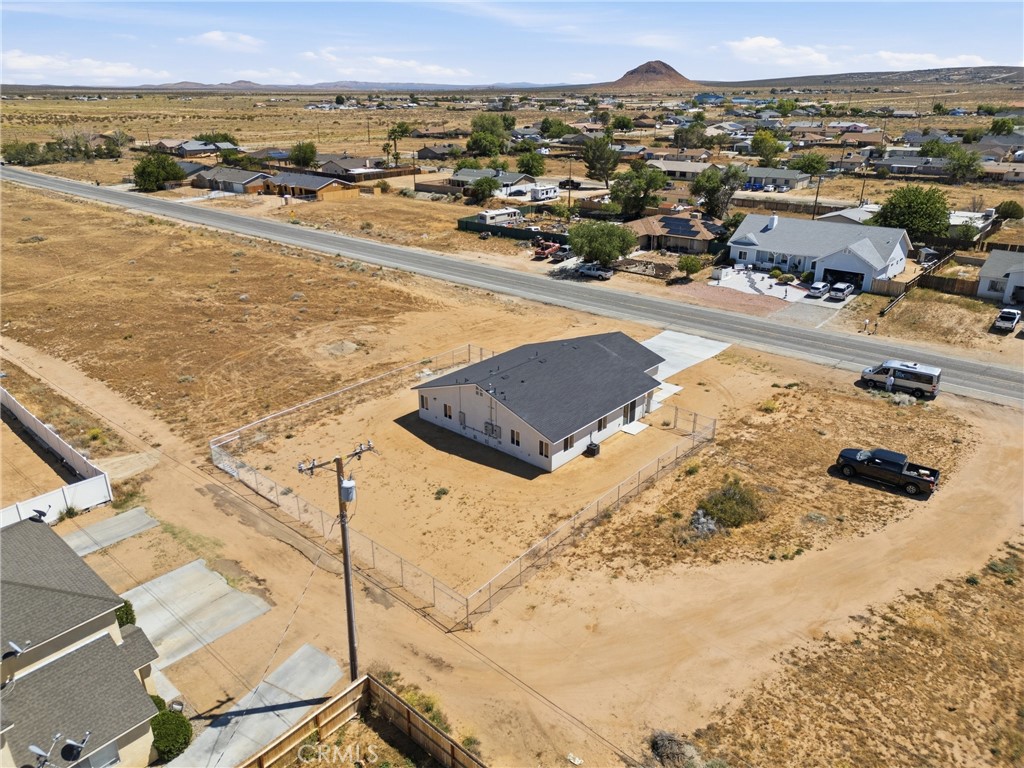 9237 South Loop Boulevard California City, CA 93505 - Photo 4 of 37