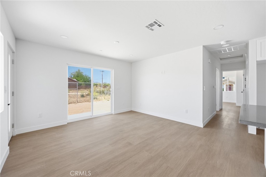 9237 South Loop Boulevard California City, CA 93505 - Photo 9 of 37