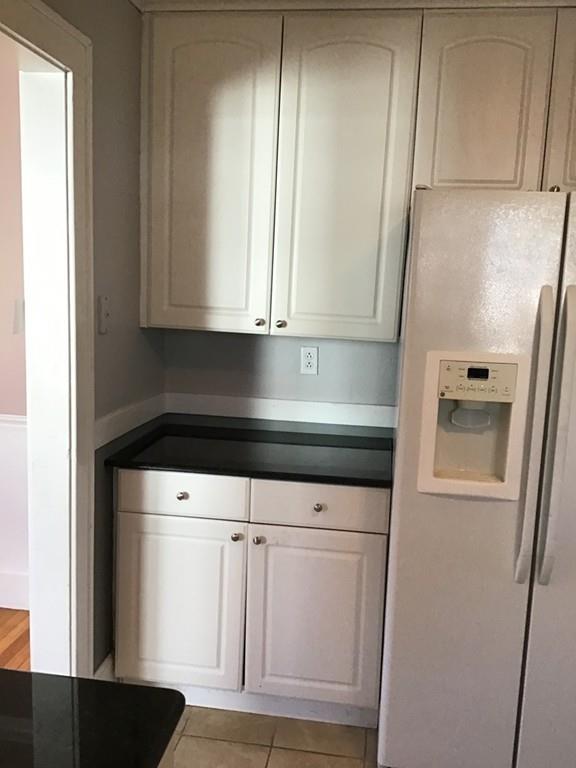 16 Fenimore Boulevard Springfield, MA 01108 - Photo 4 of 28