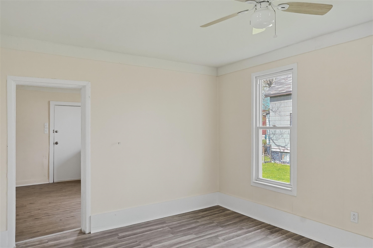 28 East Henry Street River Rouge, MI 48218 - Photo 5 of 14