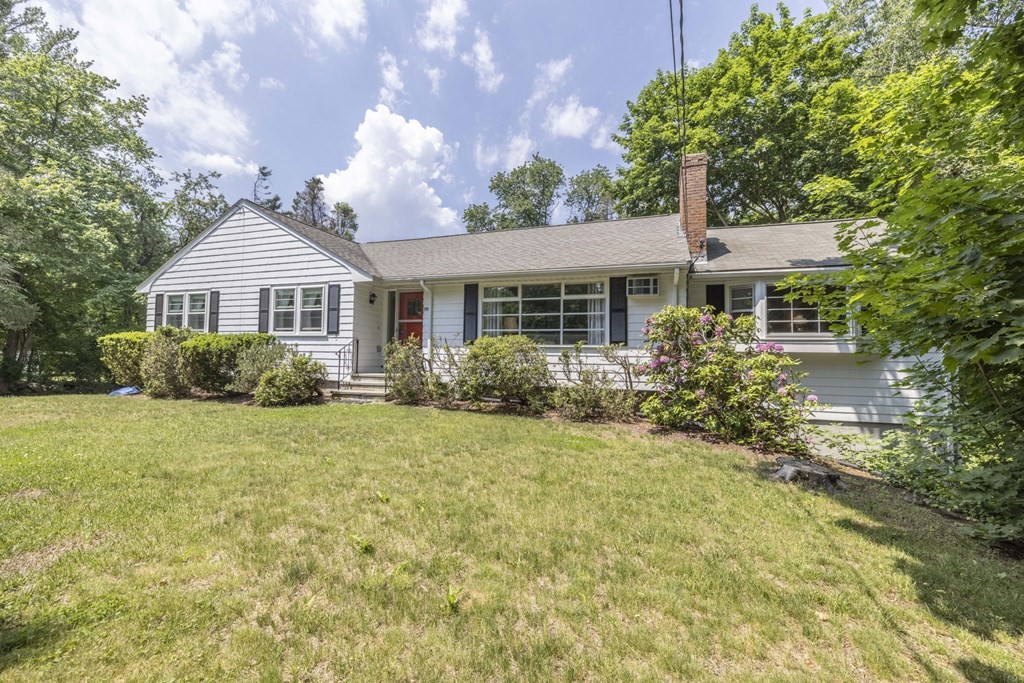 296 North Road Bedford, MA 01730 - Photo 3 of 42 Gallery Image 3