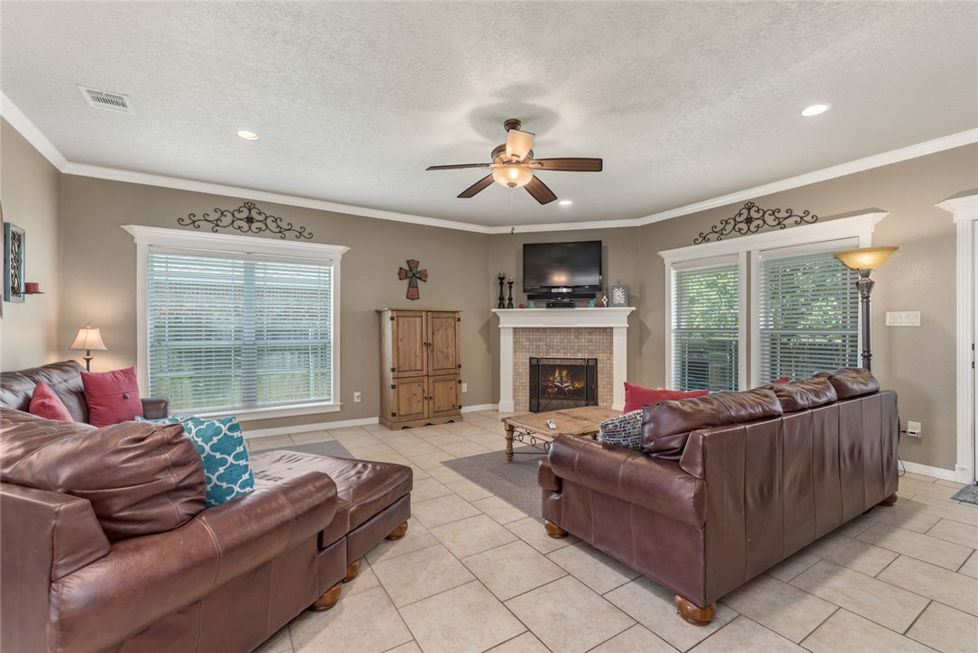 131 Roucourt Loop College Station, TX 77845 - Photo 6 of 21