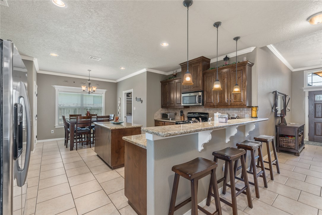 131 Roucourt Loop College Station, TX 77845 - Photo 9 of 21