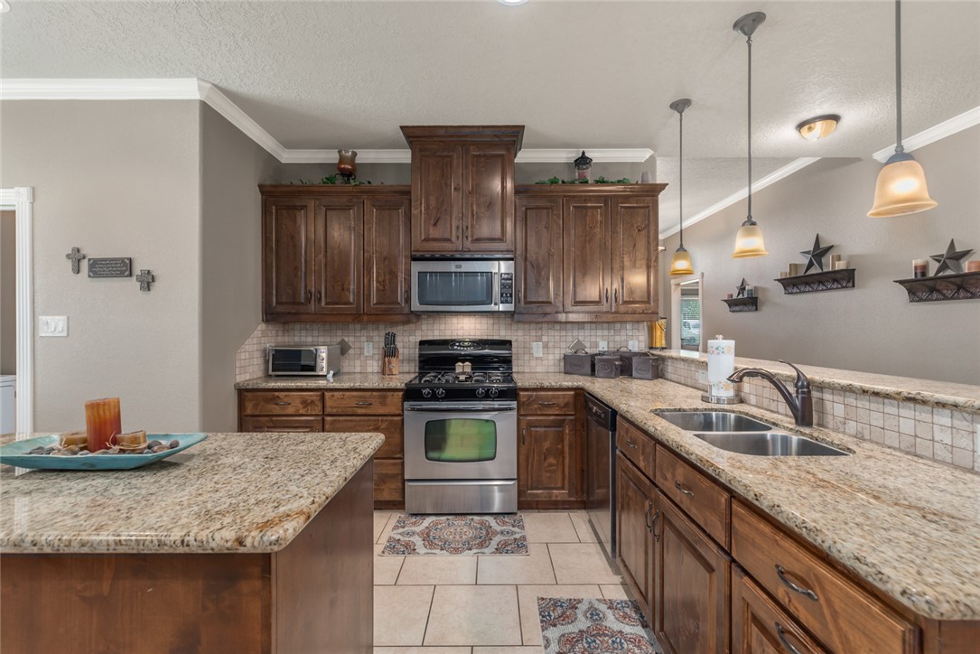 131 Roucourt Loop College Station, TX 77845 - Photo 10 of 21