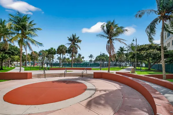 $3,100 | 1750 North Bayshore Drive, Unit 3706, Miami, FL 33132