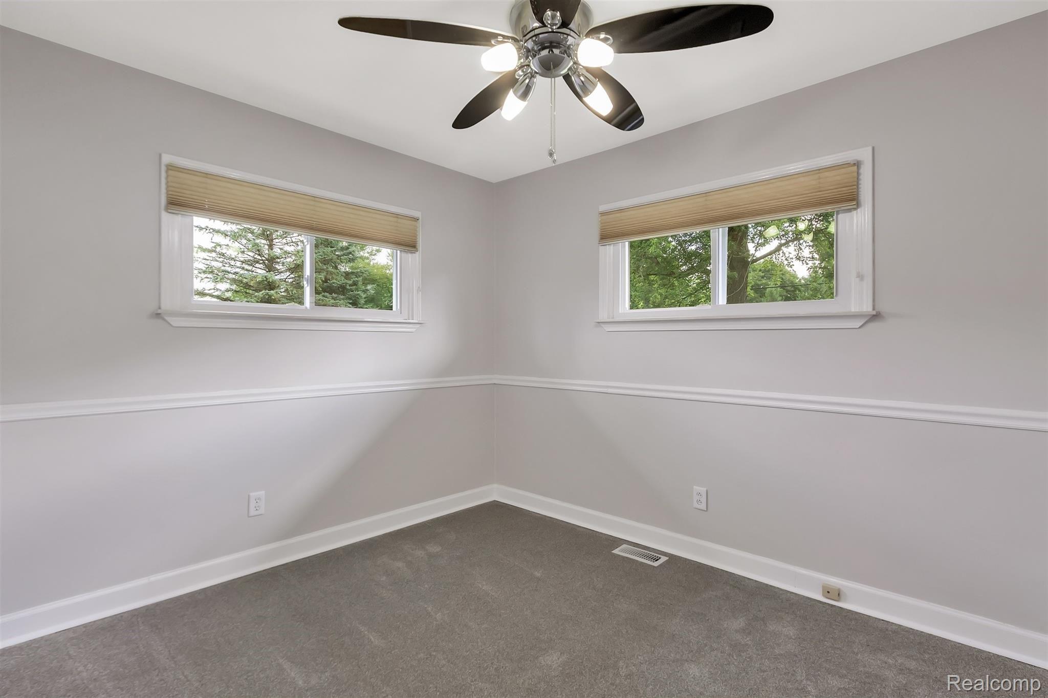 19450 Inkster Road Romulus, MI 48174 - Photo 45 of 60 BED 3