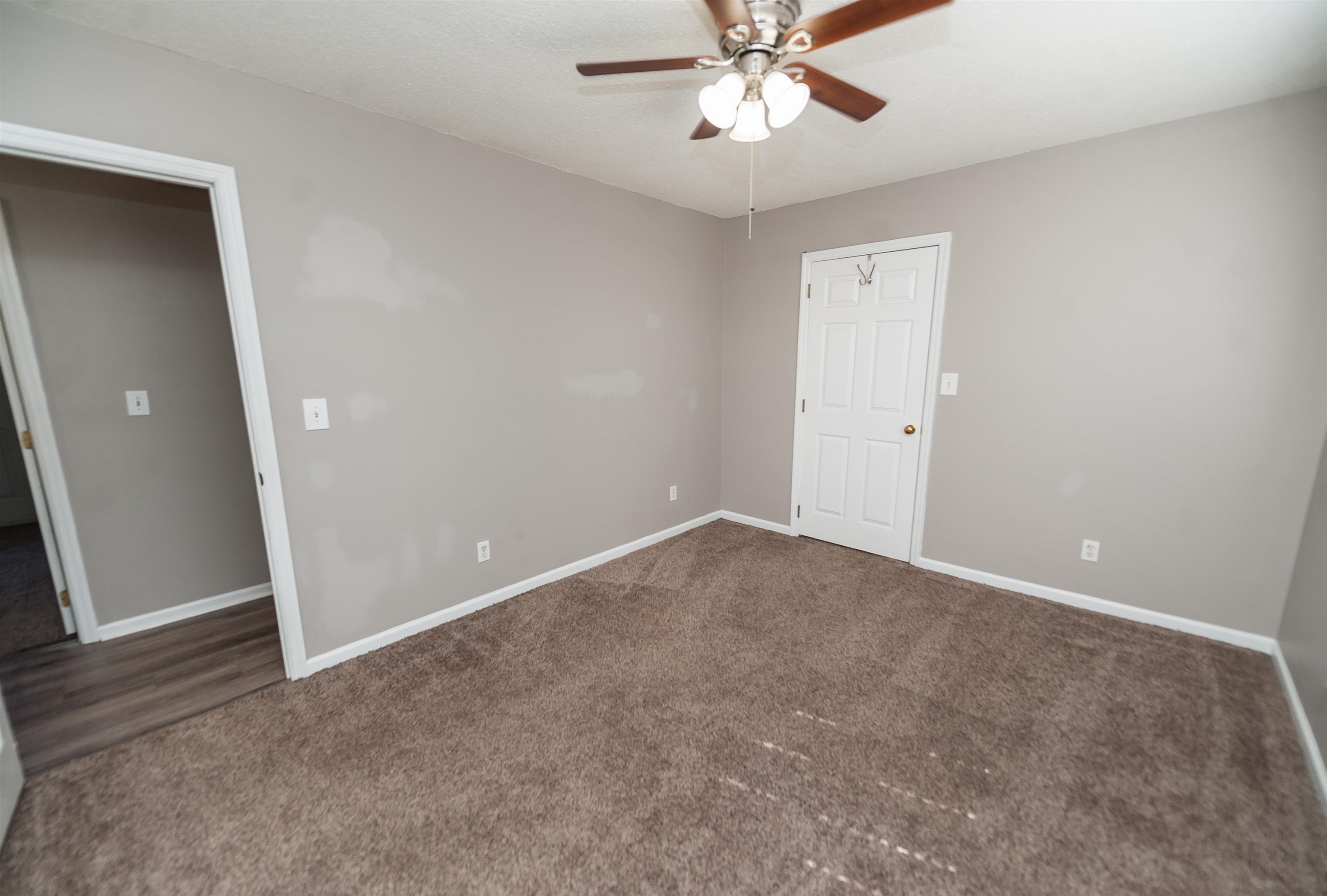 559 Burns Road Spartanburg, SC 29307 - Photo 15 of 29