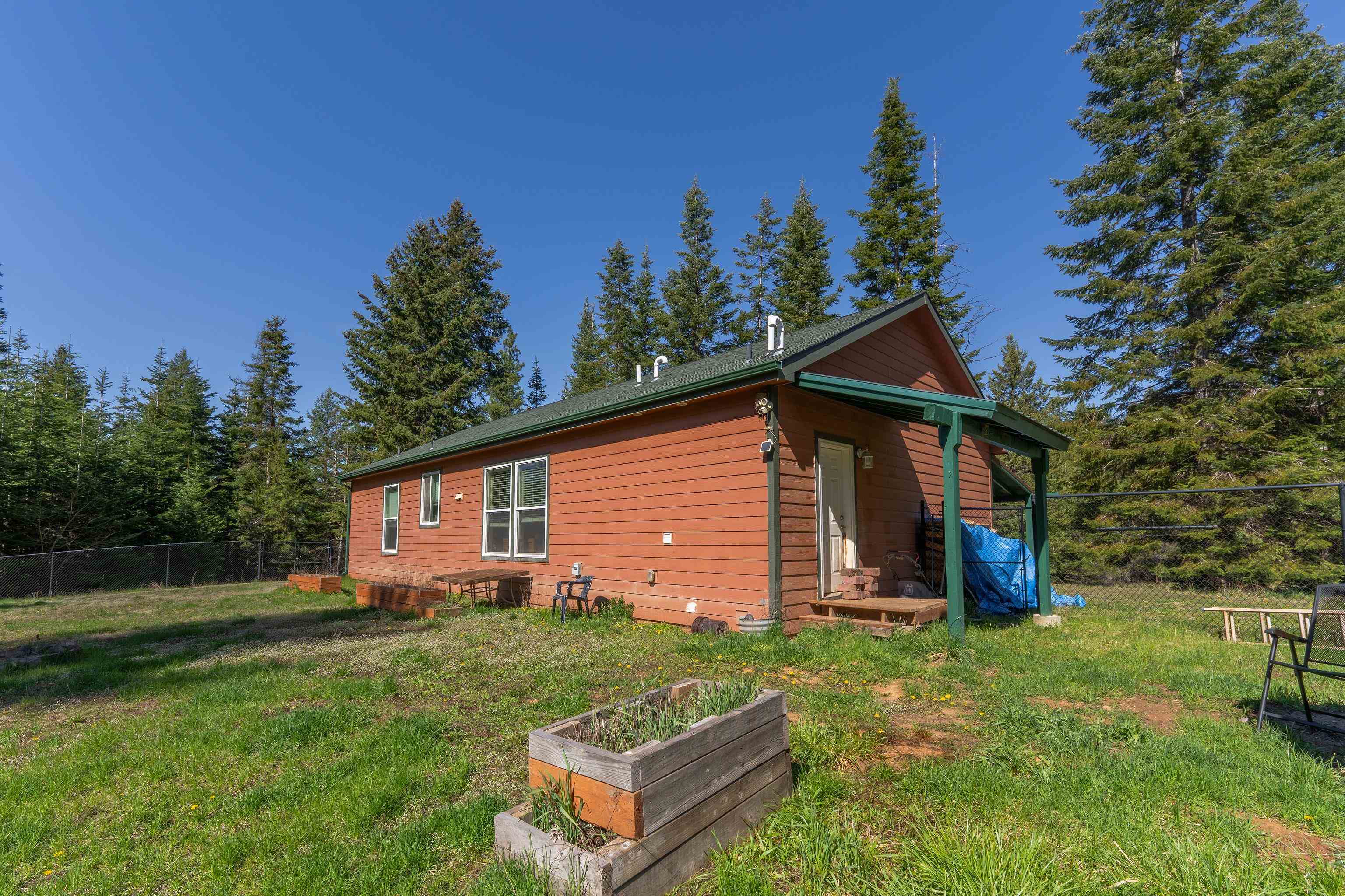 4849 Getna Way Springdale, WA 99173 - Photo 13 of 44