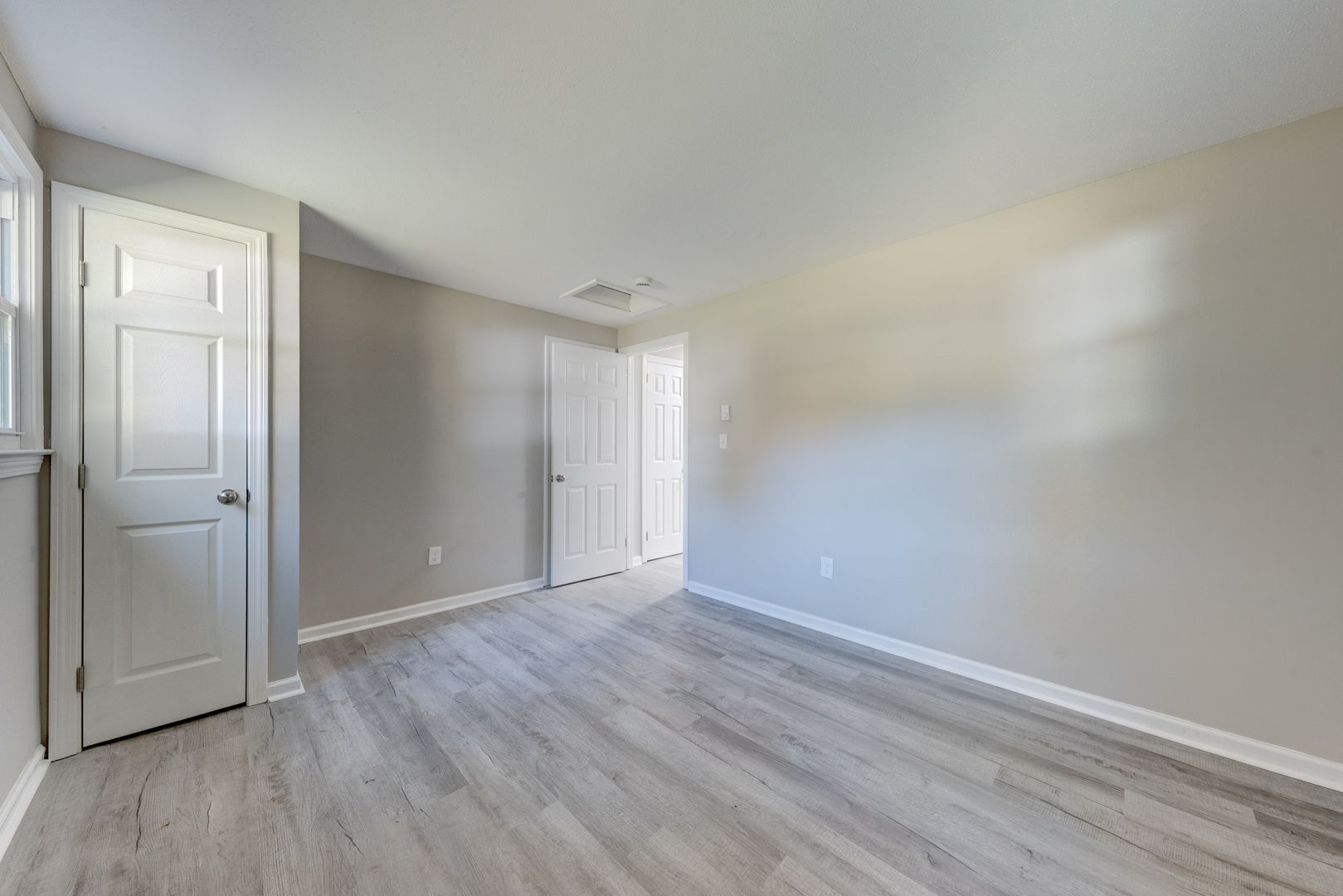 62 Rice Road East Windsor, CT 06016 - Photo 14 of 18 a view of an empty room with wooden floor and closet