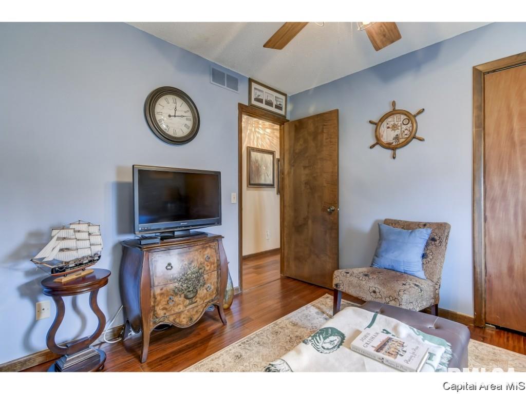 2025 Stockton Drive Springfield, IL 62703 - Photo 17 of 33