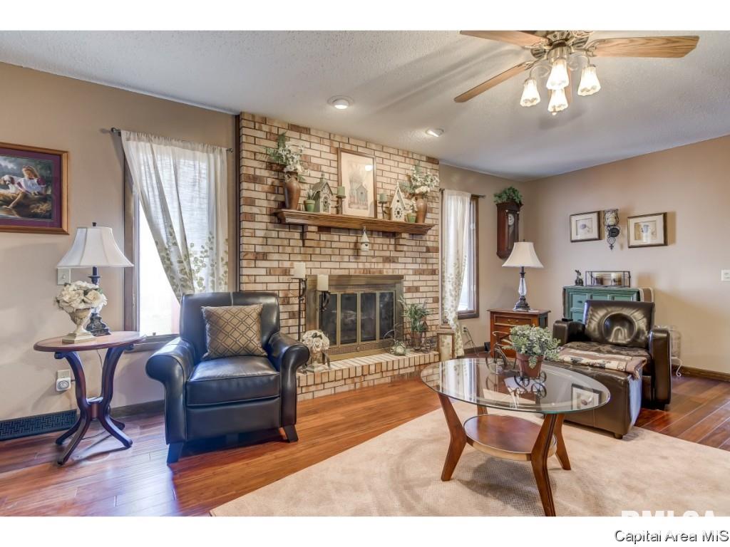 2025 Stockton Drive Springfield, IL 62703 - Photo 6 of 33