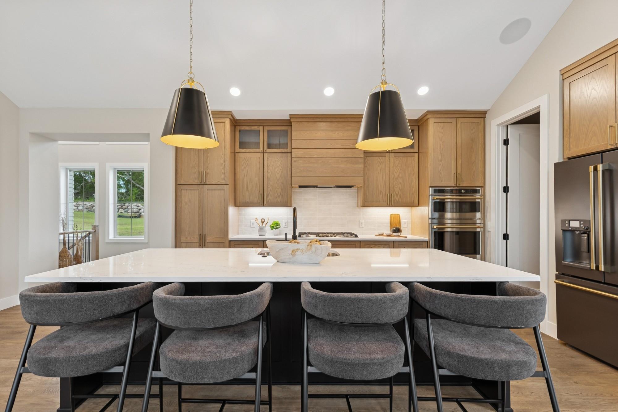 2850 Victoria Street North Roseville, MN 55113 - Photo 13 of 49