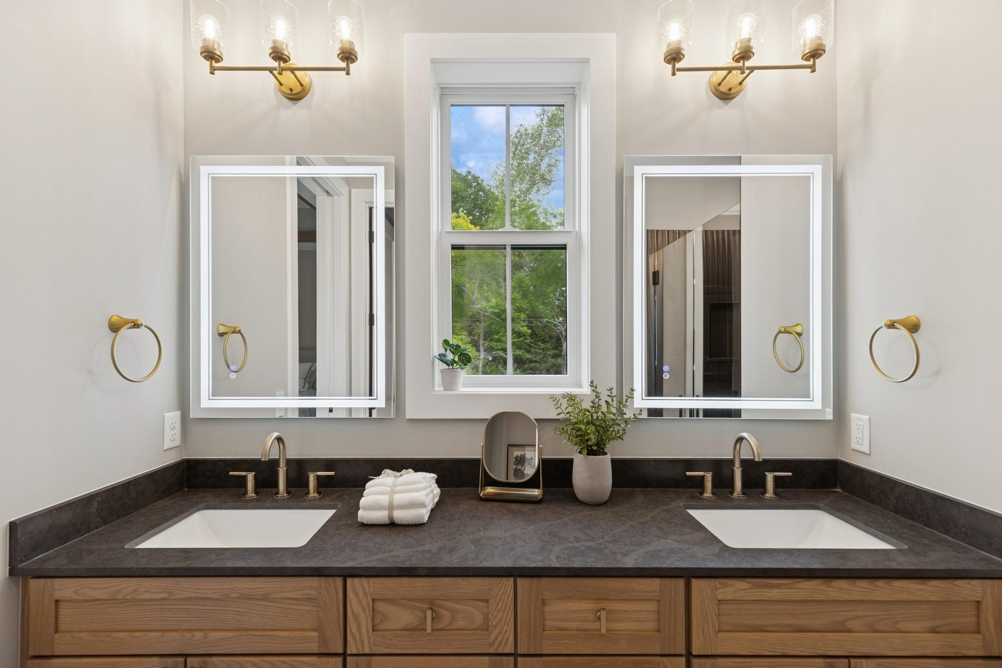 2850 Victoria Street North Roseville, MN 55113 - Photo 25 of 49