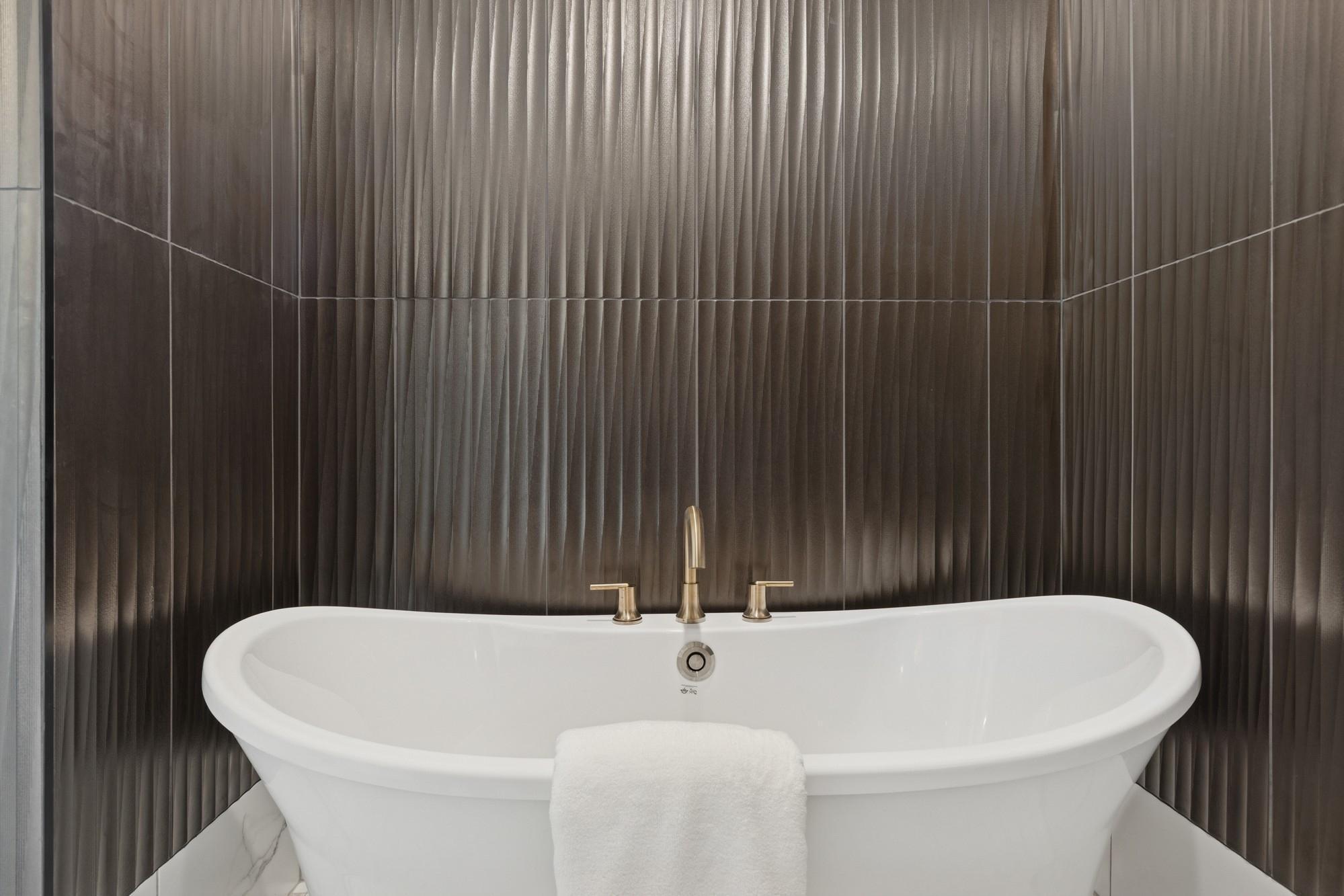 2850 Victoria Street North Roseville, MN 55113 - Photo 27 of 49