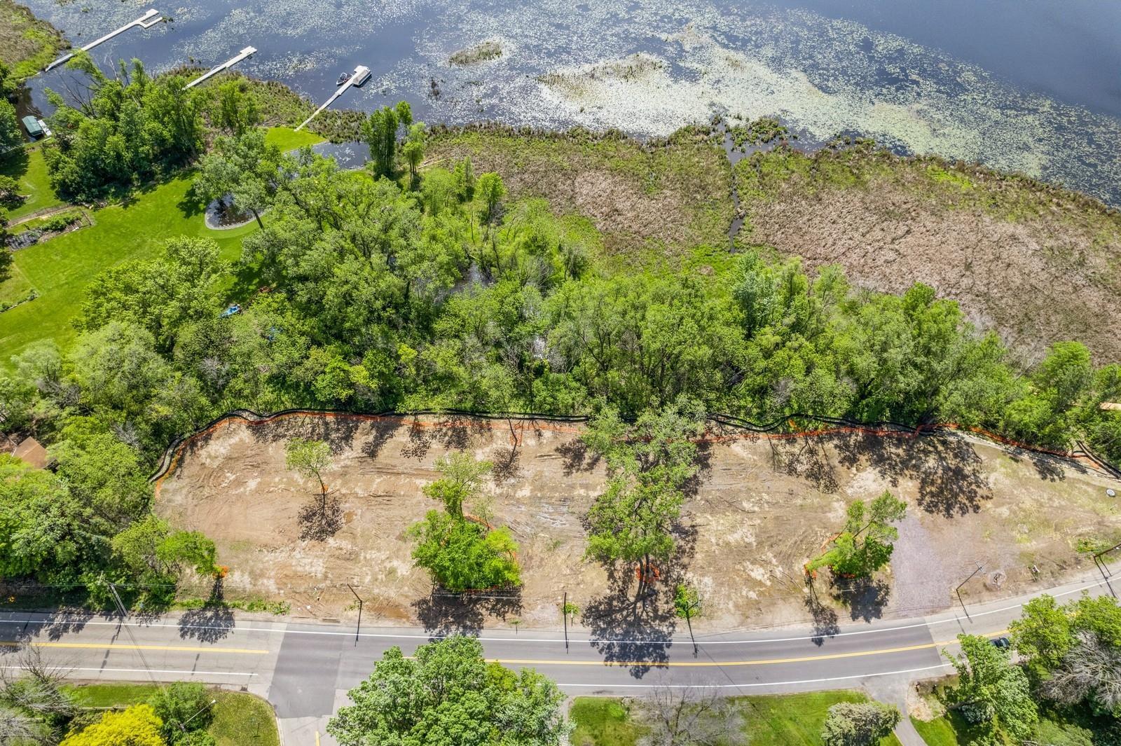 2850 Victoria Street North Roseville, MN 55113 - Photo 3 of 49