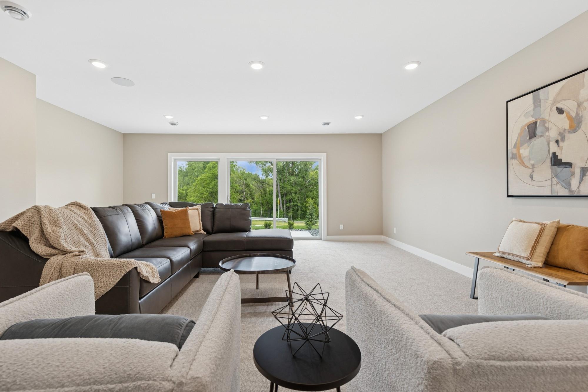 2850 Victoria Street North Roseville, MN 55113 - Photo 37 of 49