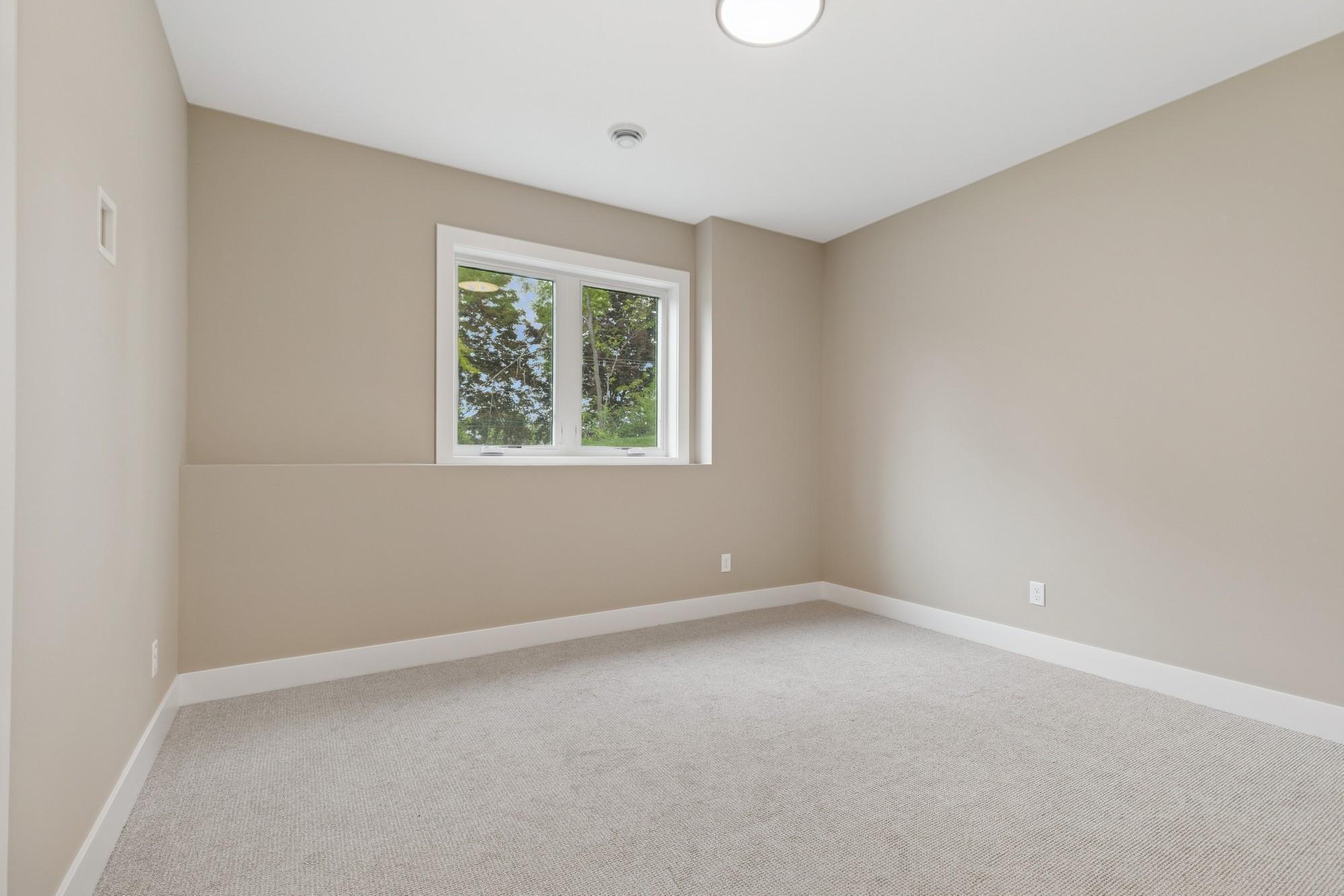 2850 Victoria Street North Roseville, MN 55113 - Photo 40 of 49