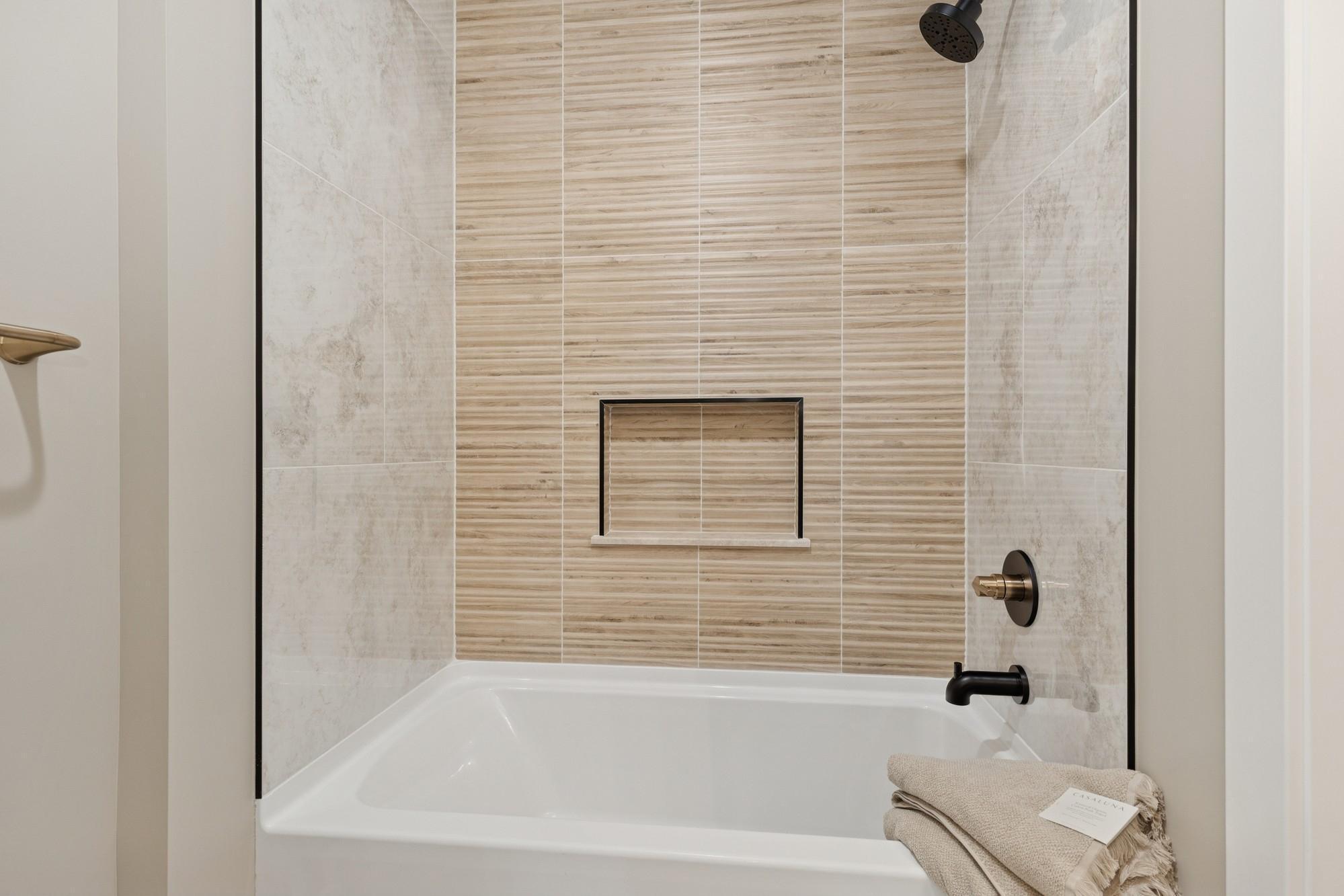 2850 Victoria Street North Roseville, MN 55113 - Photo 43 of 49