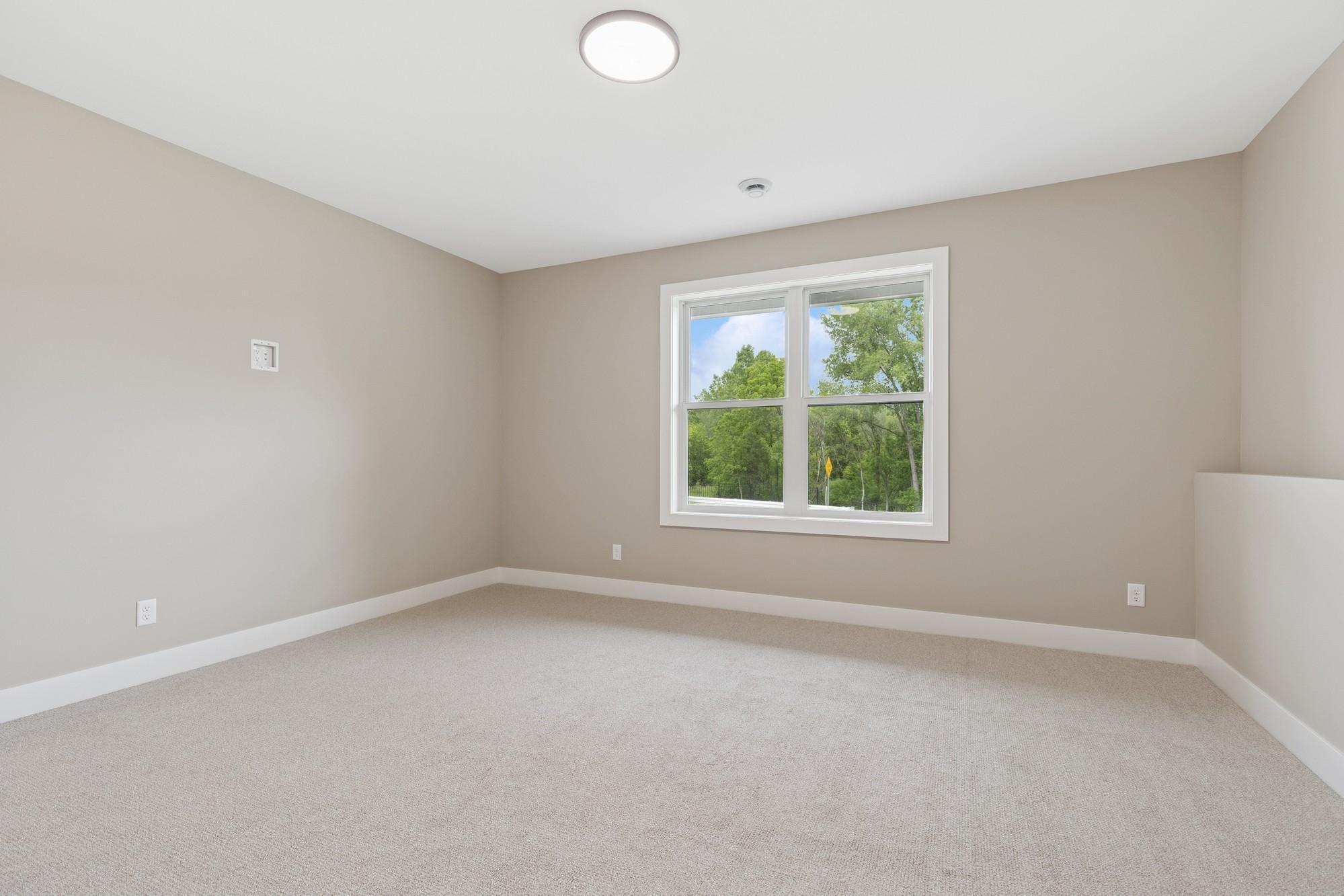 2850 Victoria Street North Roseville, MN 55113 - Photo 45 of 49