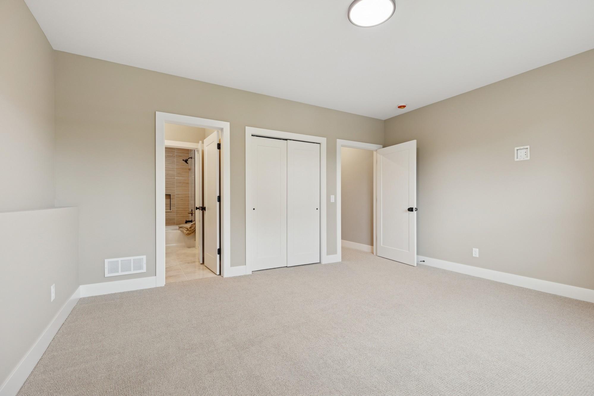 2850 Victoria Street North Roseville, MN 55113 - Photo 46 of 49