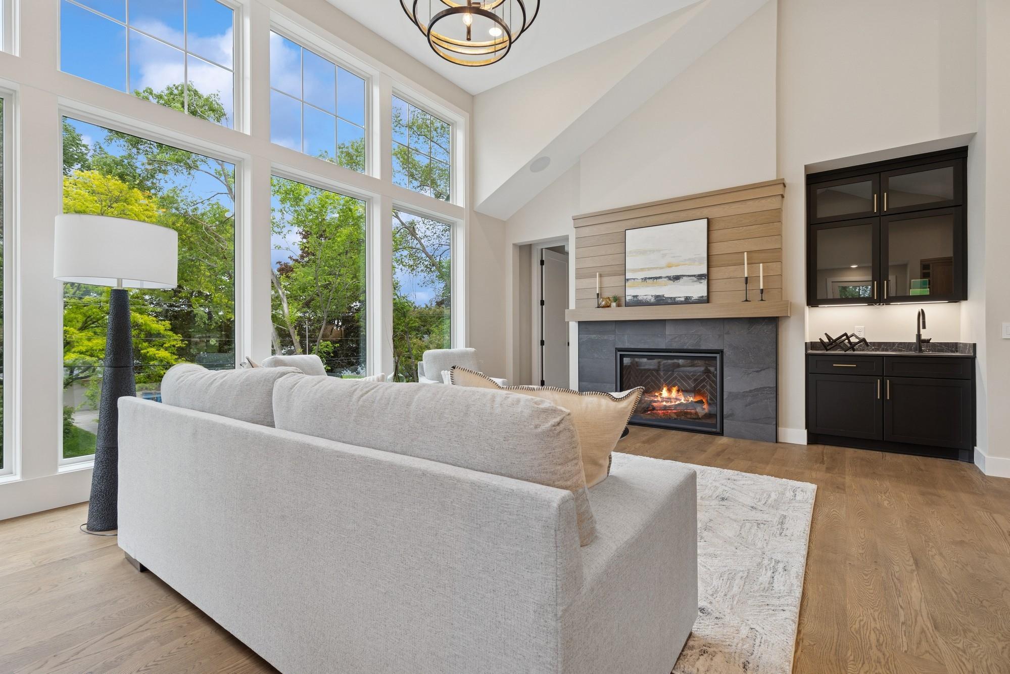 2850 Victoria Street North Roseville, MN 55113 - Photo 7 of 49