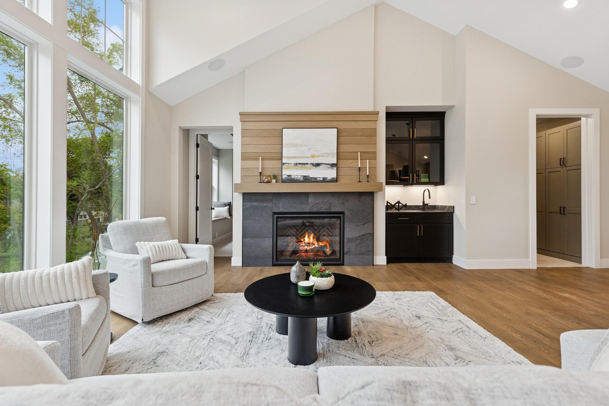 2850 Victoria Street North Roseville, MN 55113 - Photo 8 of 49