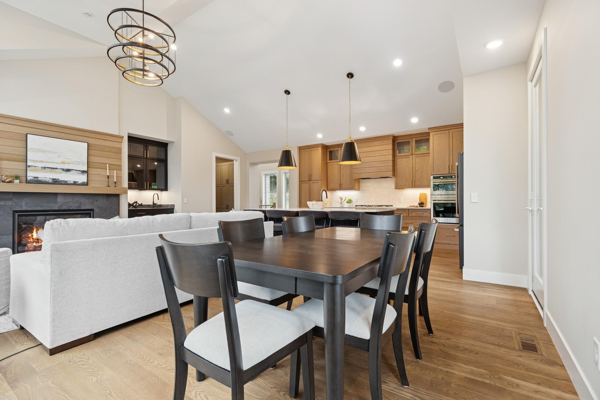 2850 Victoria Street North Roseville, MN 55113 - Photo 10 of 49