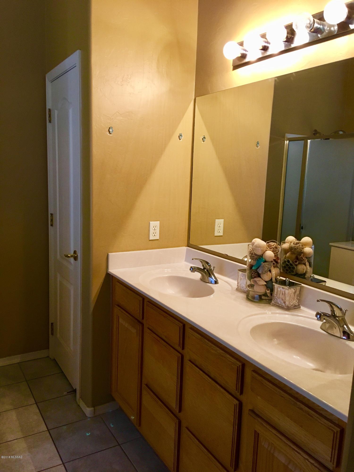 313 West Ridge Peak Road Tucson, AZ 85737 - Photo 18 of 27 Gallery Image 18