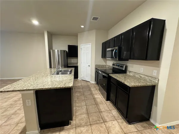 $2,200 | 6113 Harriet Tubman Avenue, Killeen, TX 76543