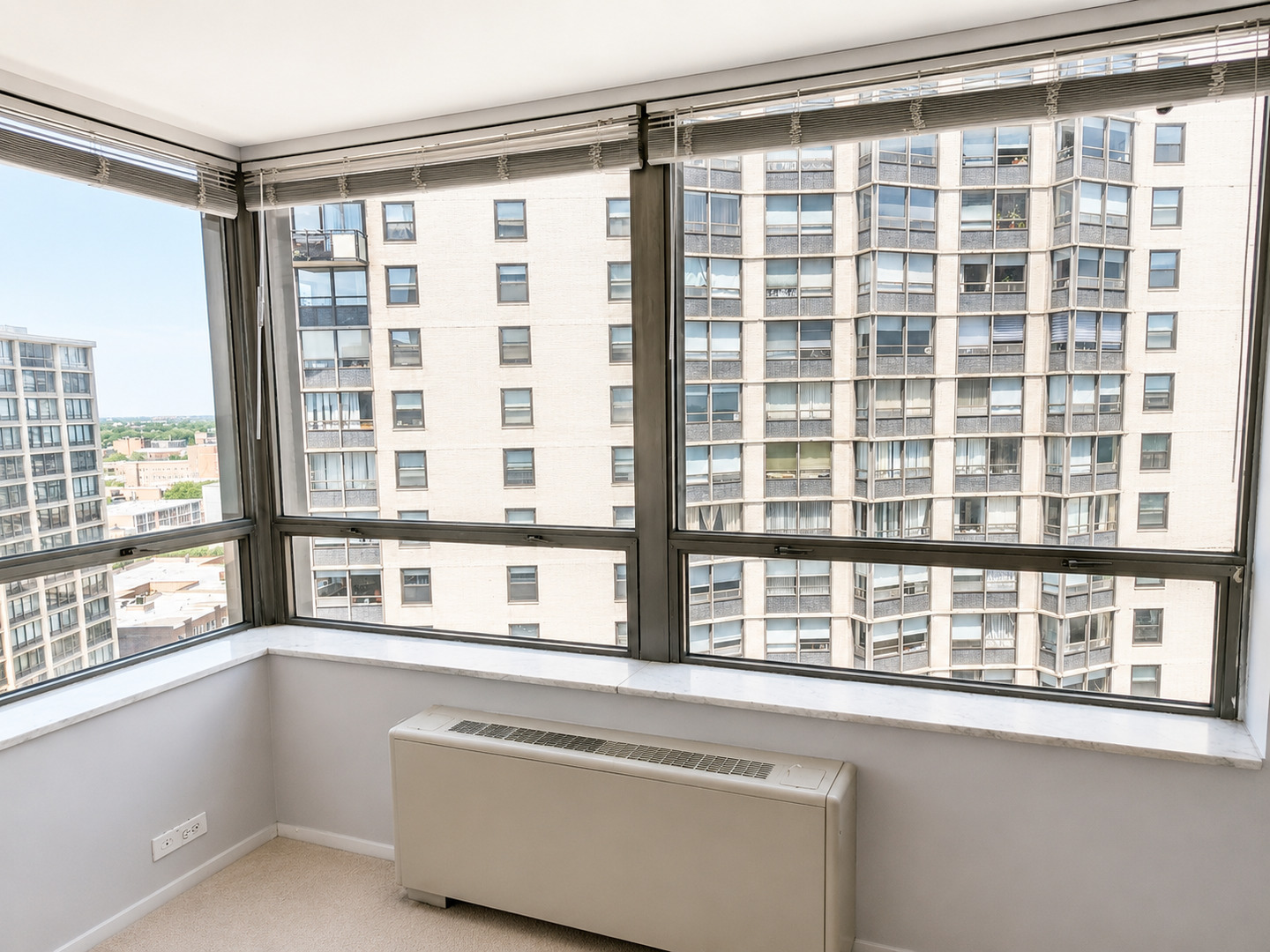 5701 North Sheridan Road, Unit 16N Chicago, IL 60660 - Photo 10 of 19