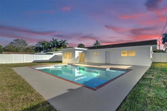 $799,000 | 2011 Northeast 34th Street, Lighthouse Point, FL 33064