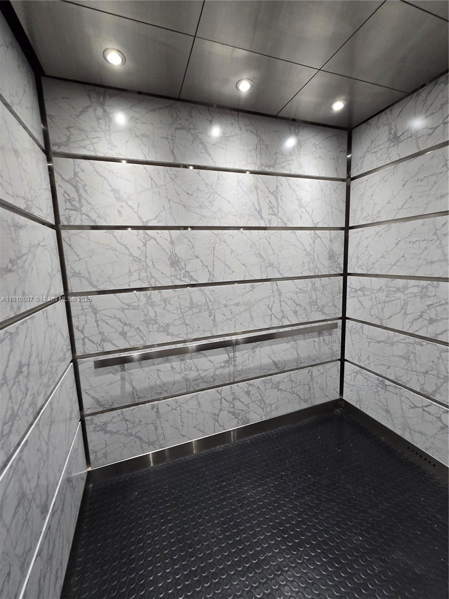 900 Northeast 195th Street, Unit 709 Miami, FL 33179 - Photo 19 of 24