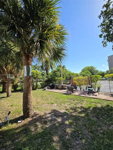 $279,000 | 900 Northeast 195th Street, Unit 709, Miami, FL 33179