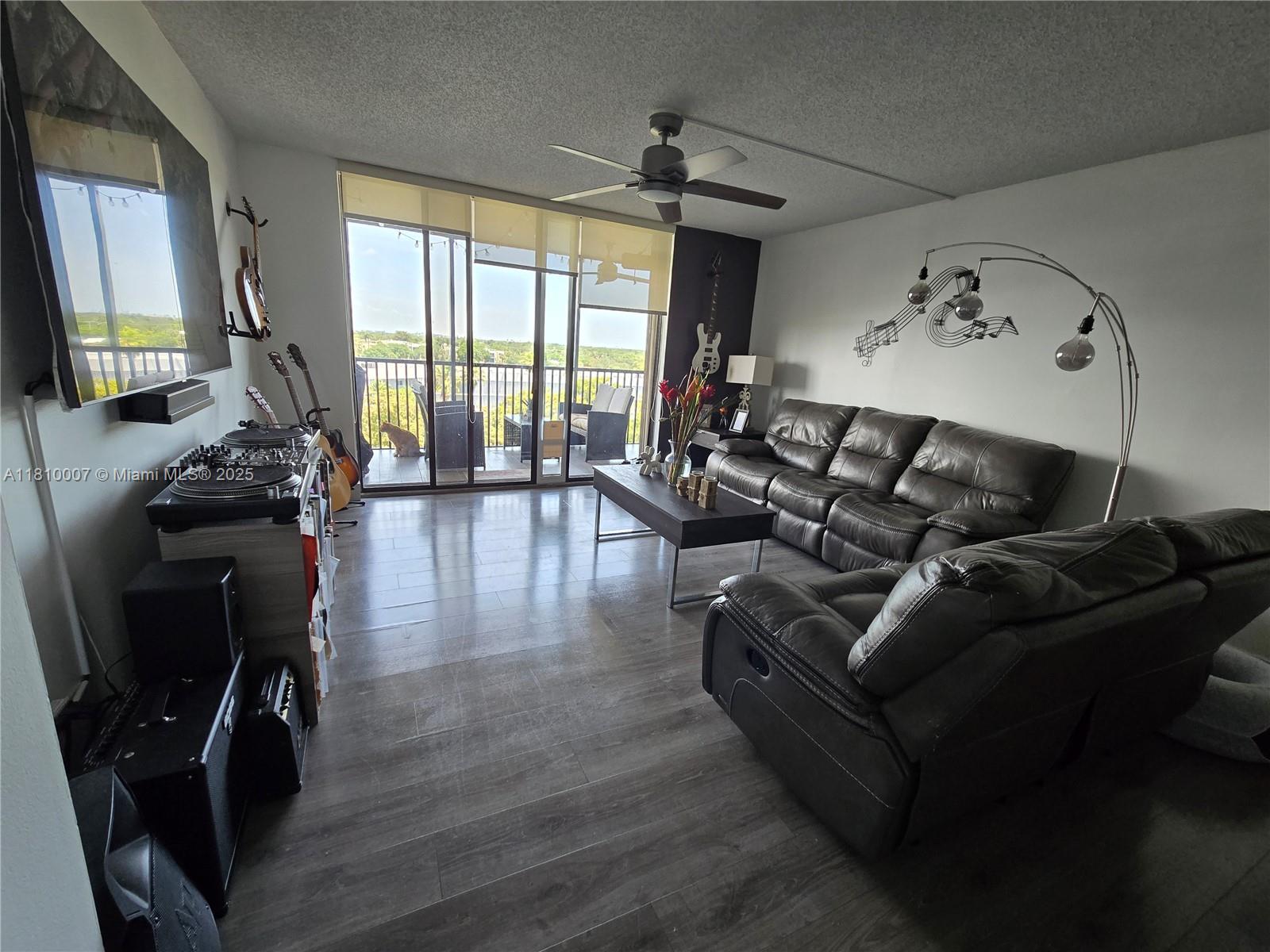 900 Northeast 195th Street, Unit 709 Miami, FL 33179 - Photo 2 of 24