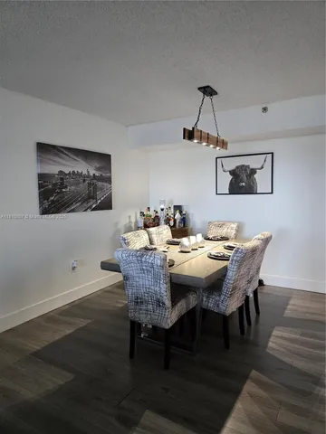 $279,000 | 900 Northeast 195th Street, Unit 709, Miami, FL 33179