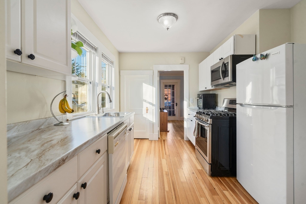 8 Breede Terrace Dedham, MA 02026 - Photo 12 of 24